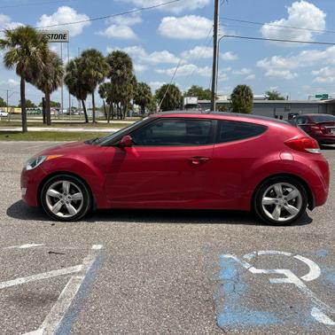 2014 Hyundai Veloster Base
