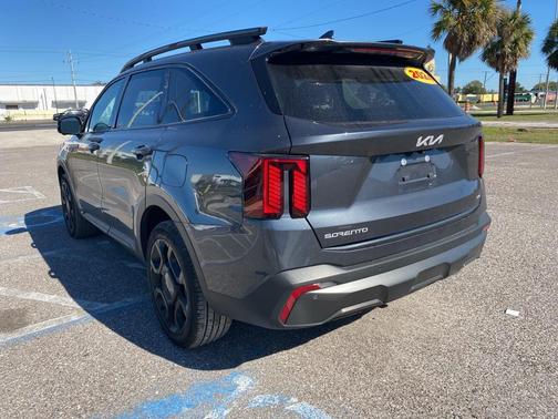 2024 Kia Sorento SX