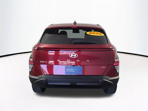 Ultimate Red Metallic 2025 Hyundai KONA SE