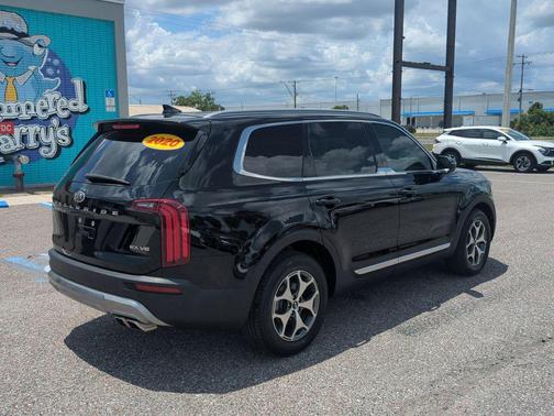 Ebony Black 2020 Kia Telluride EX