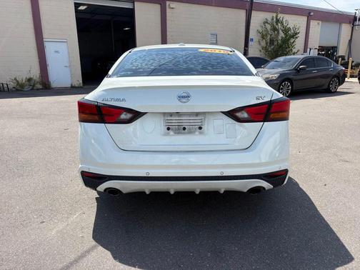 Pearl White Tricoat 2019 Nissan Altima 2.5 SV