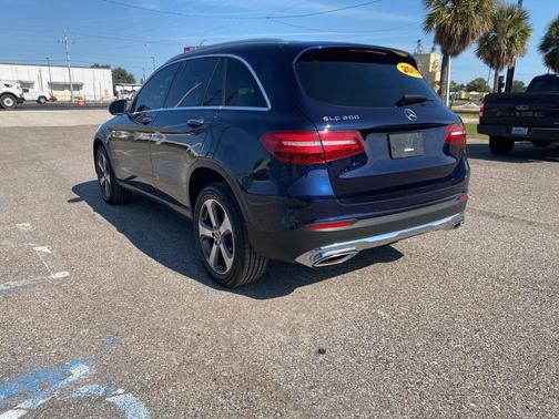 2019 Mercedes-Benz GLC 300 Base