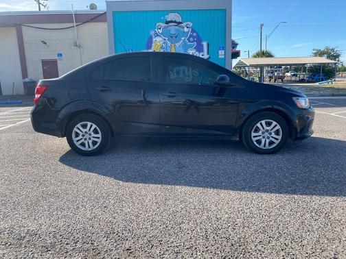 2017 Chevrolet Sonic LS