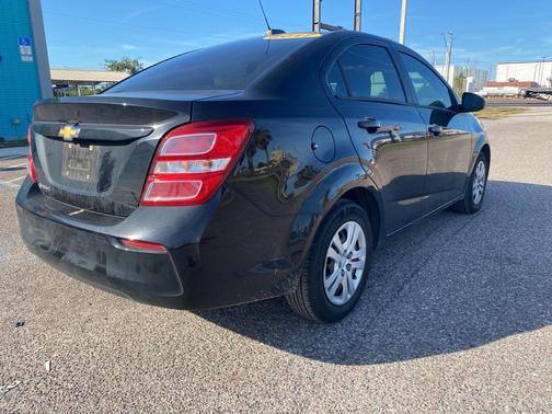 2017 Chevrolet Sonic LS