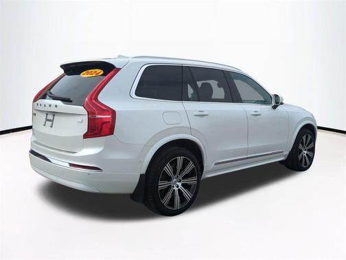 2024 Volvo XC90 Recharge Plug-In Hybrid T8 Ultimate Bright Theme 7-Seater
