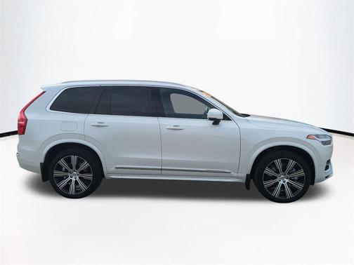 2024 Volvo XC90 Recharge Plug-In Hybrid T8 Ultimate Bright Theme 7-Seater