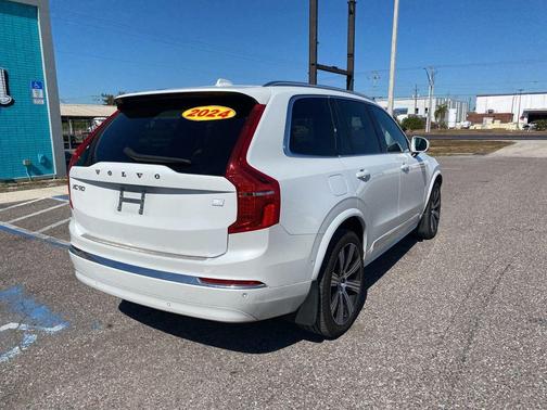 2024 Volvo XC90 Recharge Plug-In Hybrid T8 Ultimate Bright Theme 7-Seater