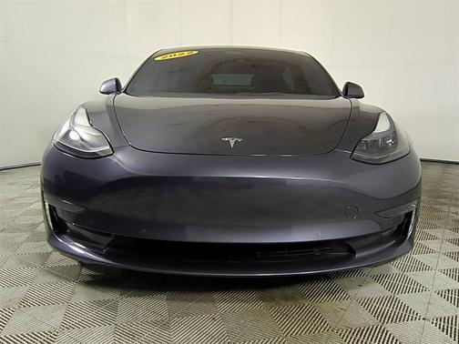 2022 Tesla Model 3 Standard Range