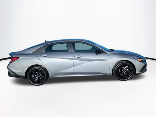 2026 Hyundai ELANTRA HEV SEL Sport