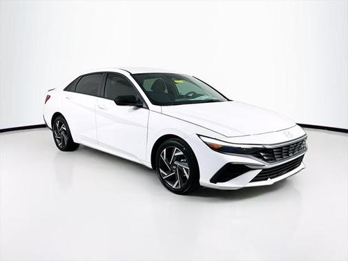 2025 Hyundai ELANTRA Sport