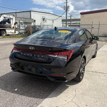 Onyx Black 2023 Hyundai ELANTRA SEL
