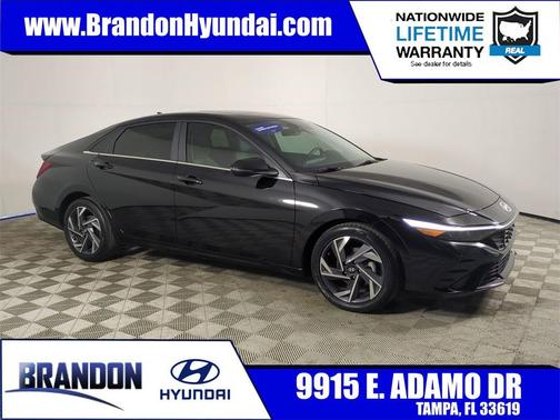 2025 Hyundai ELANTRA Limited