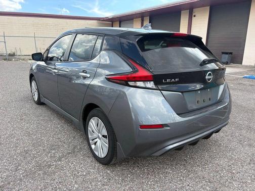 Gun Metallic 2023 Nissan Leaf S 40 kWh