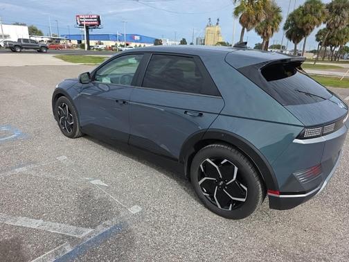 2022 Hyundai IONIQ 5 SE