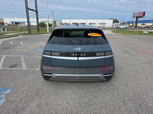 2022 Hyundai IONIQ 5 SE
