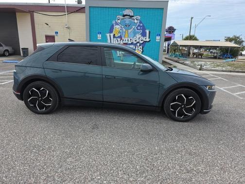 2022 Hyundai IONIQ 5 SE