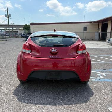 2015 Hyundai Veloster Base