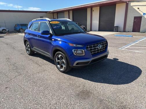 2024 Hyundai VENUE SEL