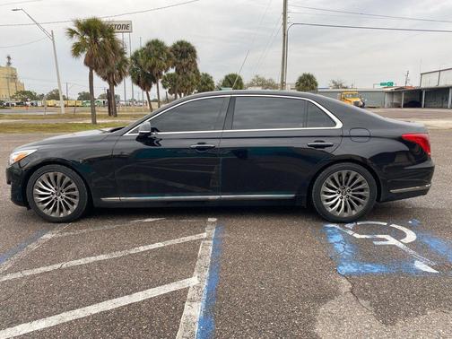 2018 Genesis G90 Premium