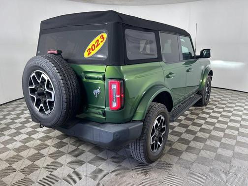 2023 Ford Bronco Outer Banks