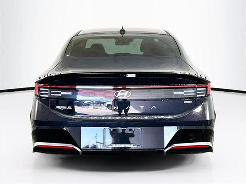 2025 Hyundai SONATA Hybrid SE