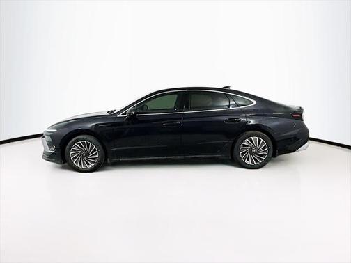 2025 Hyundai SONATA Hybrid SE