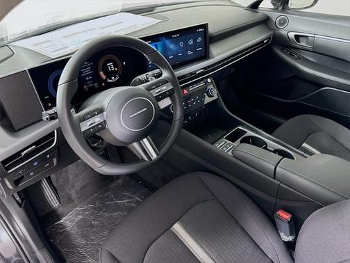 2025 Hyundai SONATA Hybrid SE