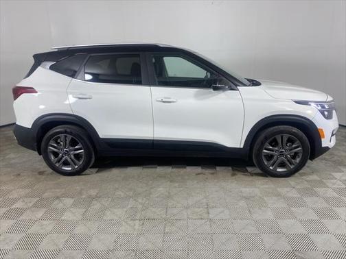 2022 Kia Seltos S