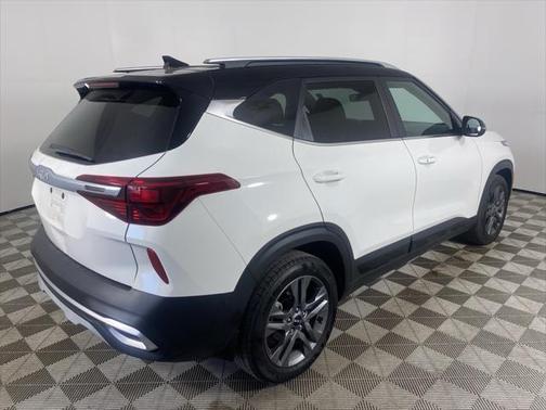 2022 Kia Seltos S