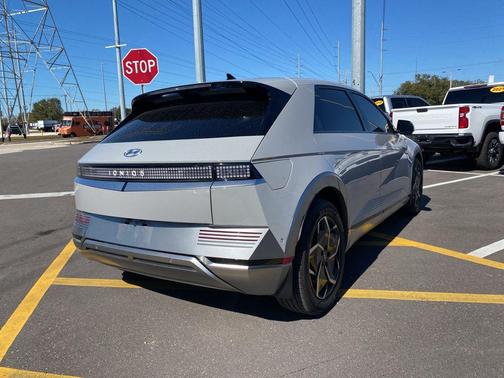 2024 Hyundai IONIQ 5 Limited