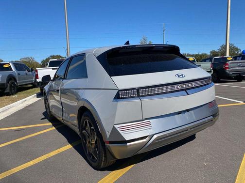 2024 Hyundai IONIQ 5 Limited