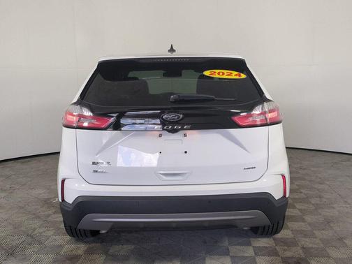 Oxford White 2024 Ford Edge SEL