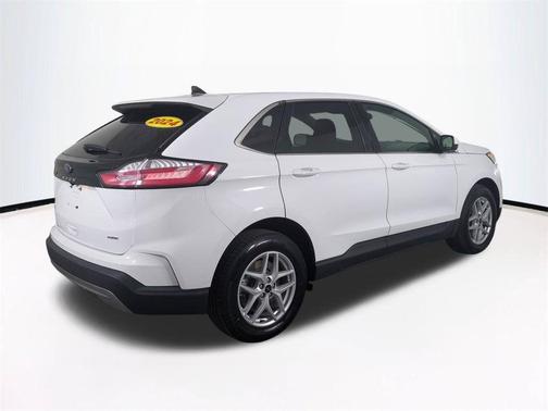 Oxford White 2024 Ford Edge SEL