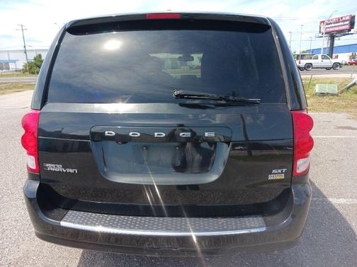 Black Onyx Crystal Pearlcoat 2019 Dodge Grand Caravan SXT