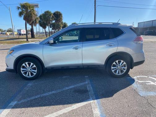 2015 Nissan Rogue SV