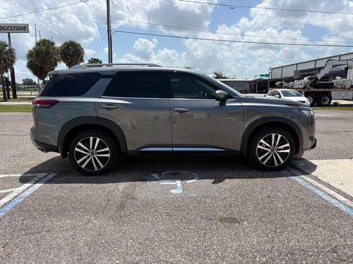 Gun Metallic 2024 Nissan Pathfinder Platinum 4WD