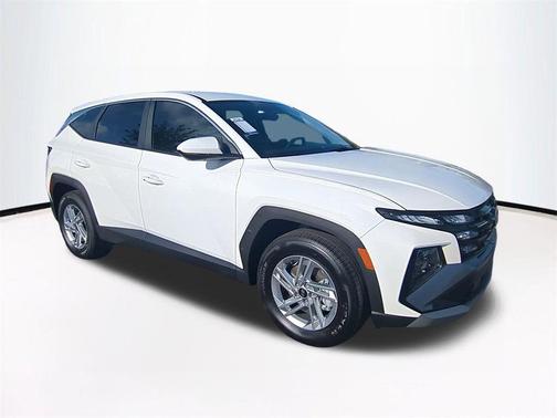 Serenity White Pearl 2026 Hyundai TUCSON SE