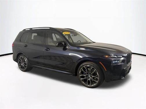 2024 BMW X7 M60i