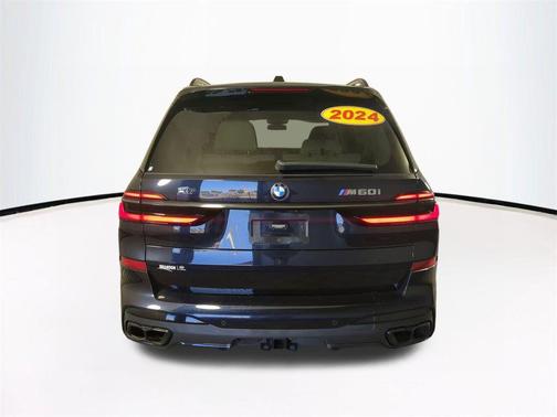 2024 BMW X7 M60i