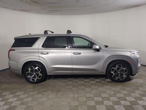 Typhoon Silver 2022 Hyundai PALISADE Calligraphy