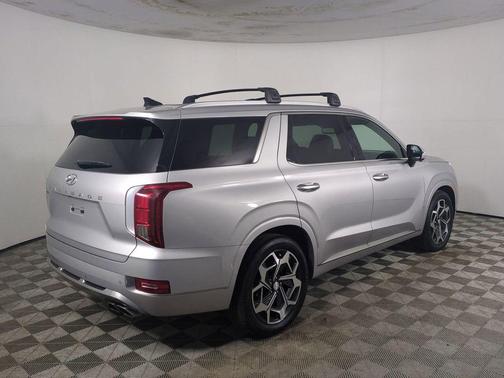 Typhoon Silver 2022 Hyundai PALISADE Calligraphy