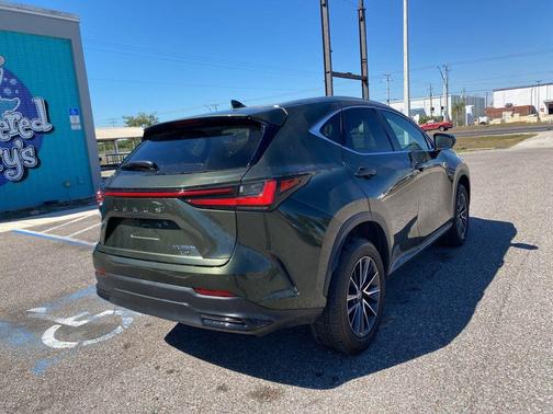 2025 Lexus NX 350h Premium