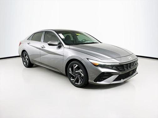 2025 Hyundai ELANTRA SEL