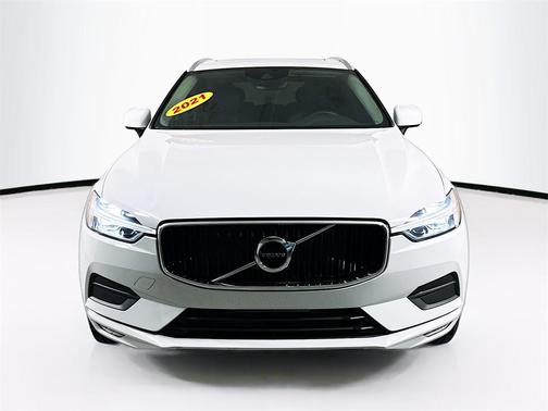 2021 Volvo XC60 T5 Momentum