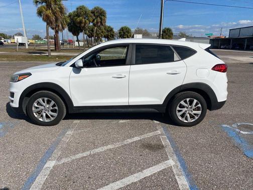 2019 Hyundai TUCSON SE