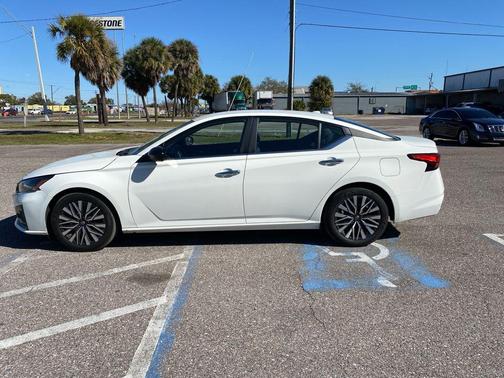 2025 Nissan Altima 2.5 SV