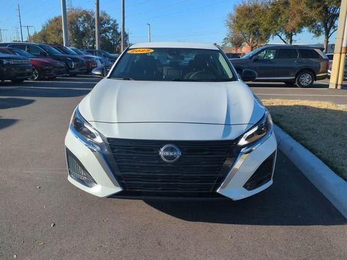 2025 Nissan Altima 2.5 SV