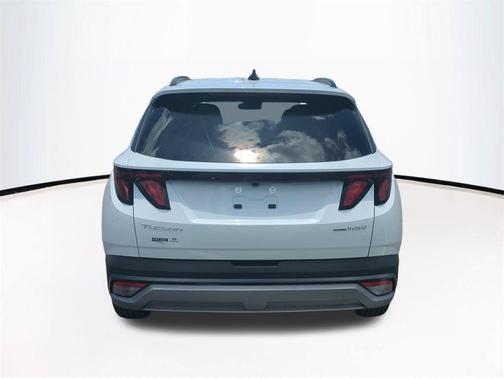 White Pearl 2026 Hyundai TUCSON Hybrid SEL