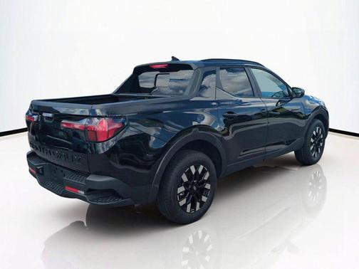 Phantom Black 2027 Hyundai SANTA CRUZ SEL Activity