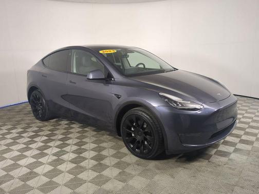 2023 Tesla Model Y Long Range Dual Motor All-Wheel Drive